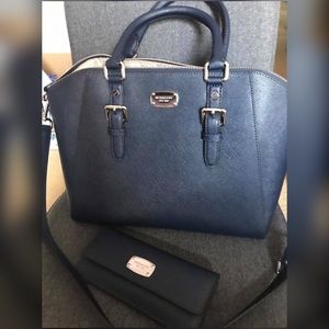 Navy Blue Michael Kors Purse & Matching Wallet
